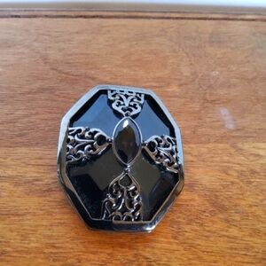 Vintage LC silvertone Glass Brooch